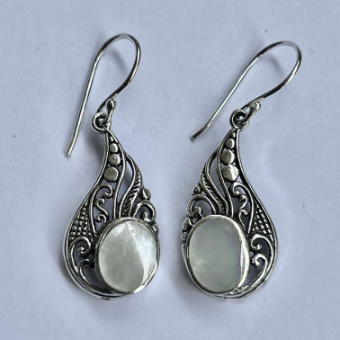 ER 15730 MP-(HANDMADE 925 BALI STERLING SILVER FILIGREE EARRINGS WITH MOTHER OF PEARL)